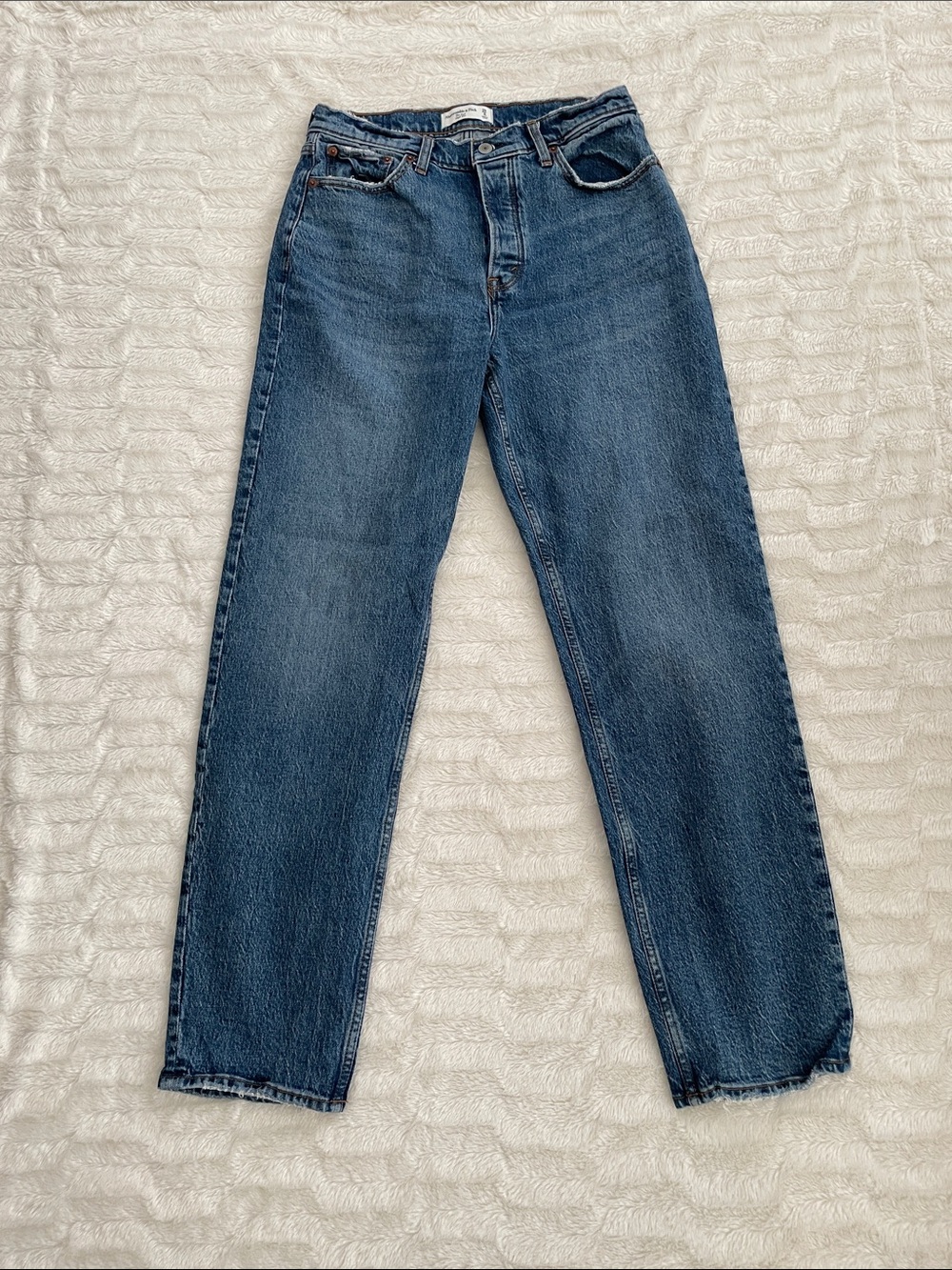 Abercrombie & Fitch Vintage-Mid Blue Straight Leg Jeans